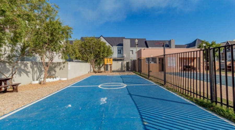 To Let 2 Bedroom Property for Rent in Gordons Bay Central Western Cape